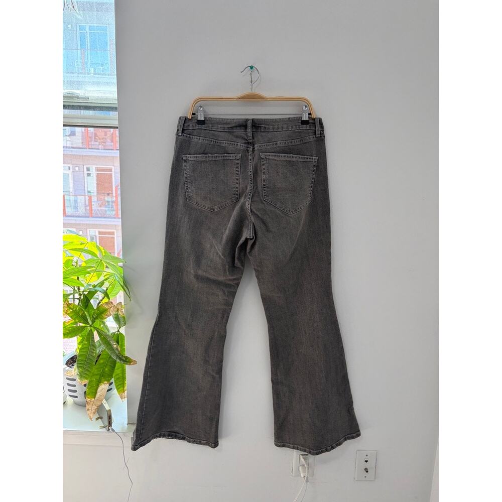 Wild Fable Gray Mid Rise Flare Jeans Size 14 - Picture 7 of 7